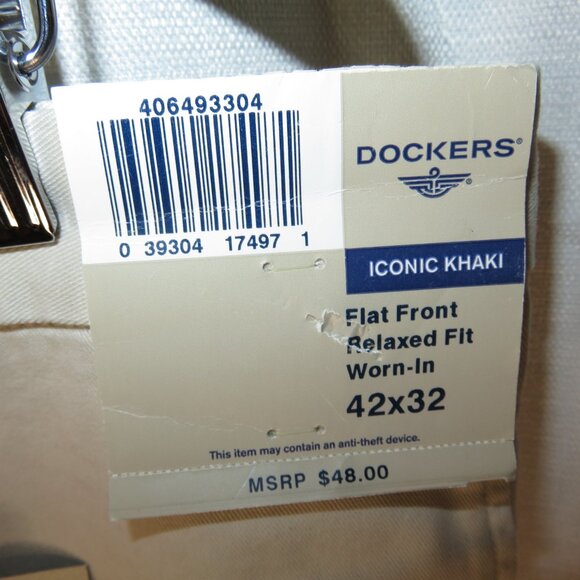 Dockers Iconic Khaki Pants Vintage 2005 Relaxed Fit Beige NEW NWT Mens 42 x 32 - Picture 7 of 16